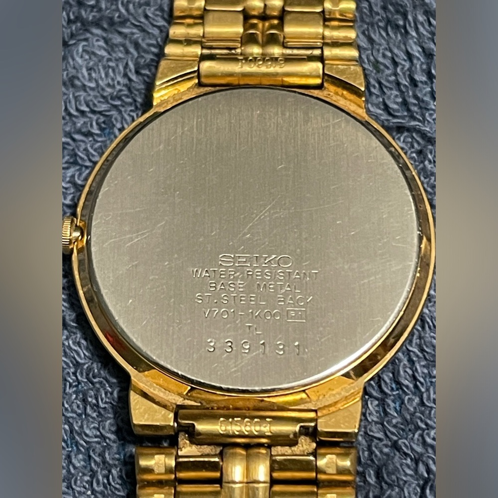 Seiko Gold Tone Men's‎ Dress Watch - Picture 8 of 13